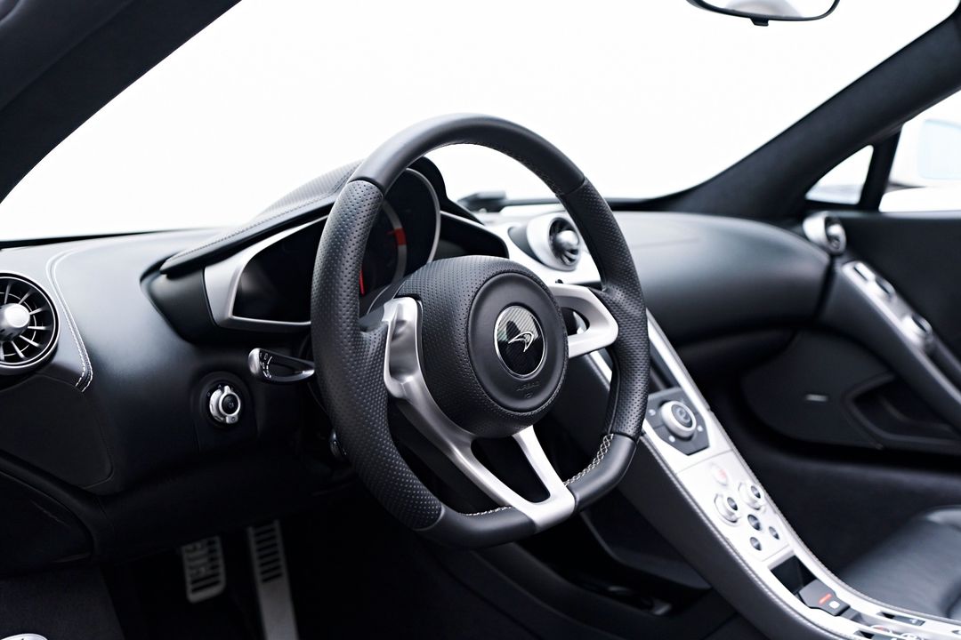 2015 McLaren 650S