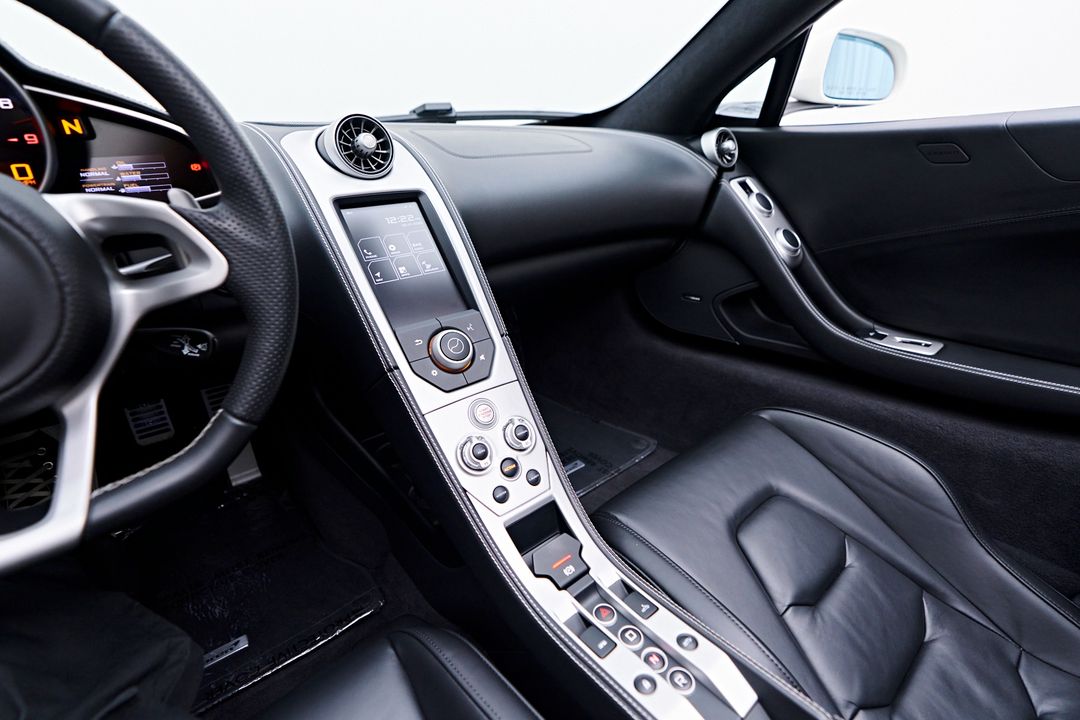 2015 McLaren 650S
