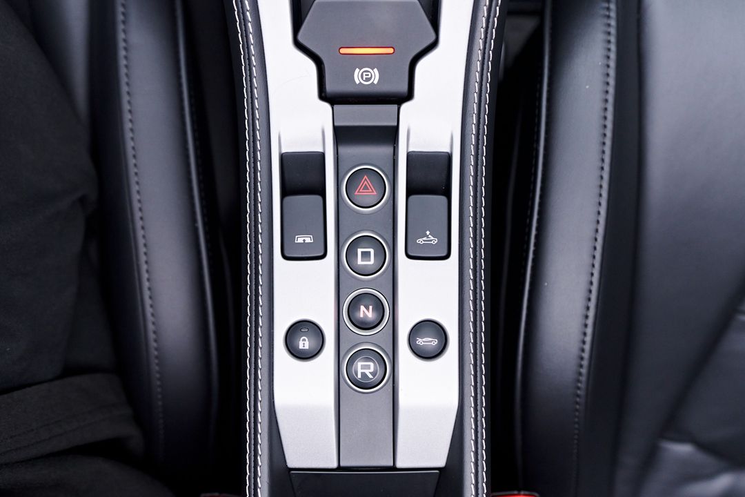 2015 McLaren 650S