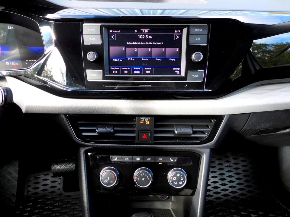 2023 Volkswagen Taos