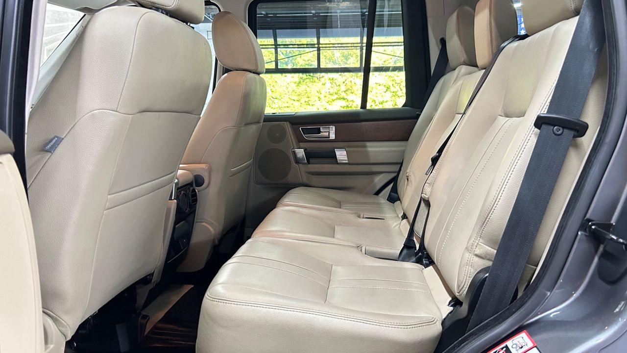 2016 Land Rover LR4