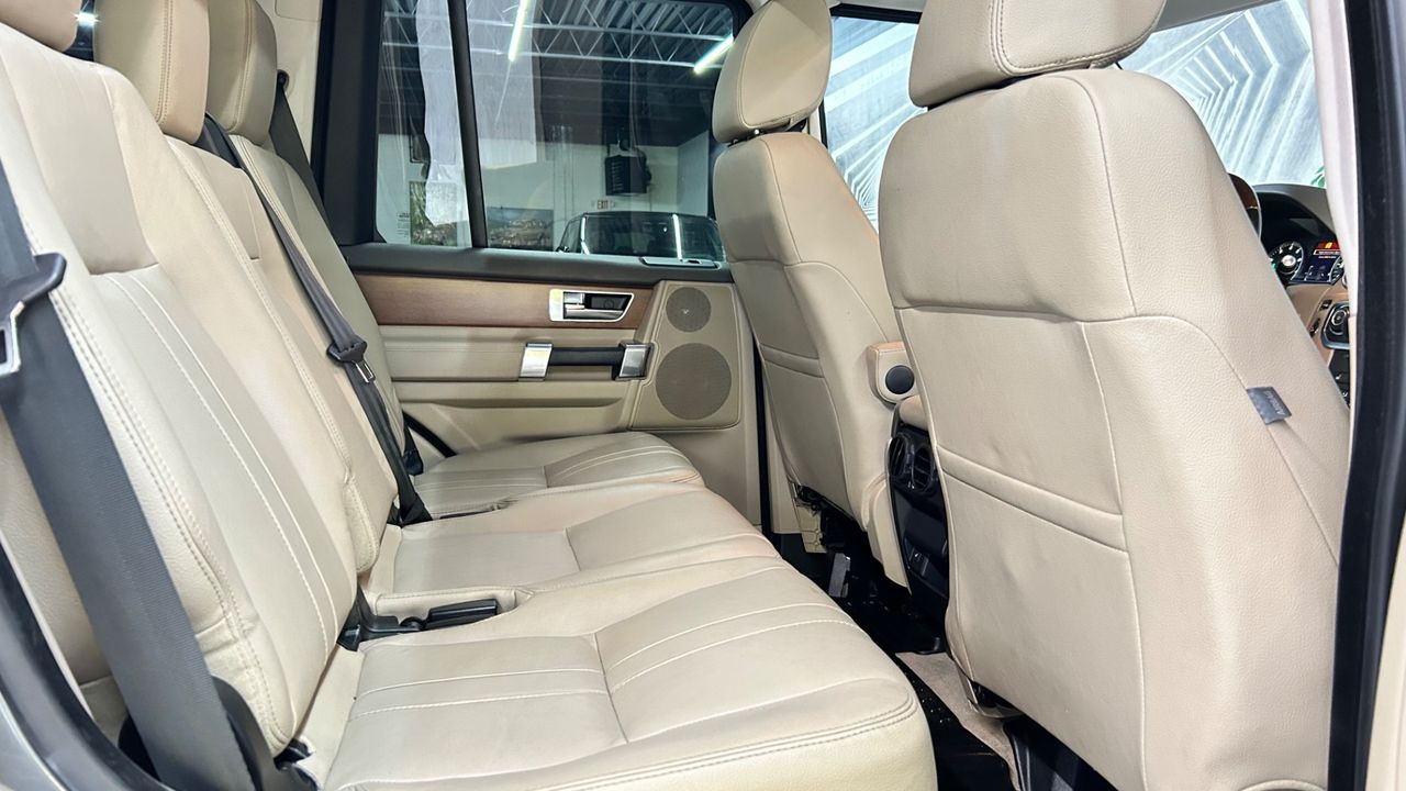 2016 Land Rover LR4