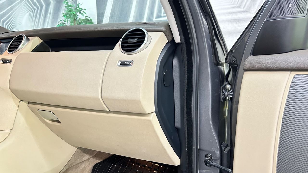 2016 Land Rover LR4
