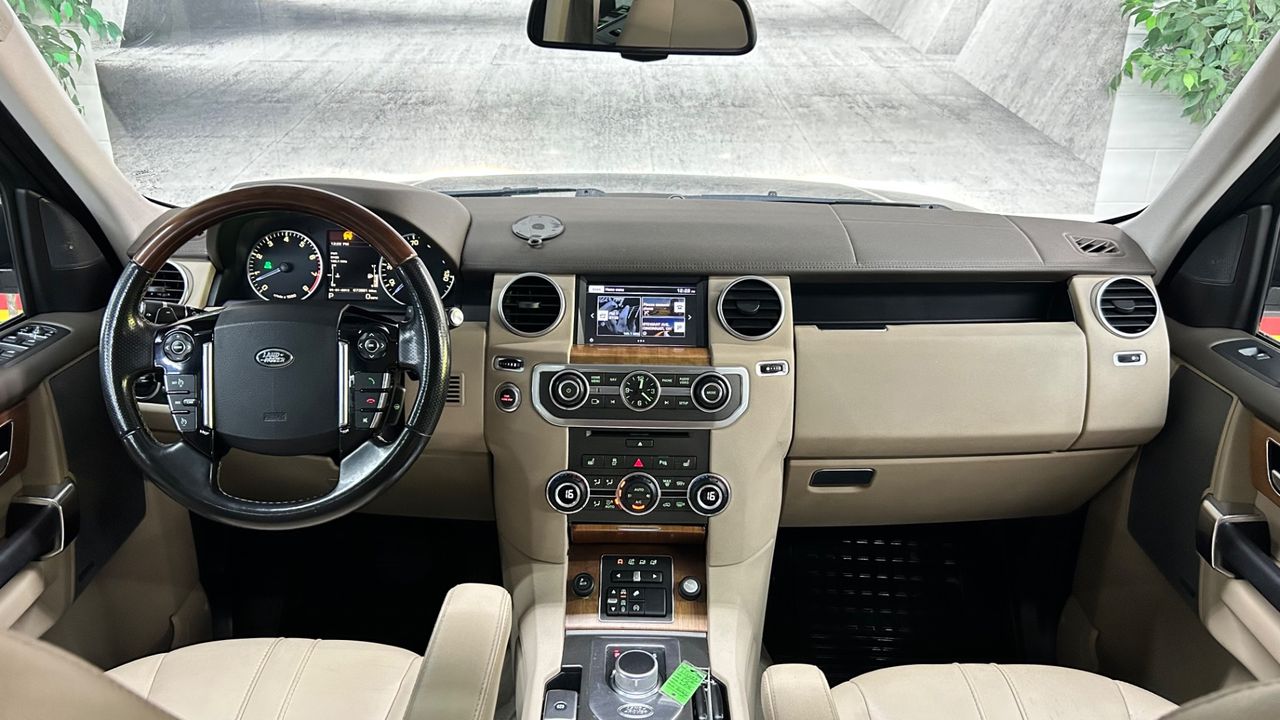 2016 Land Rover LR4