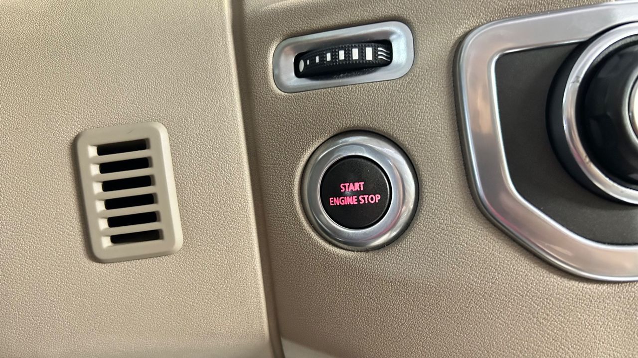 2016 Land Rover LR4