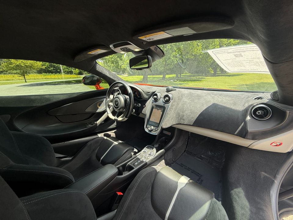 2017 McLaren 570S