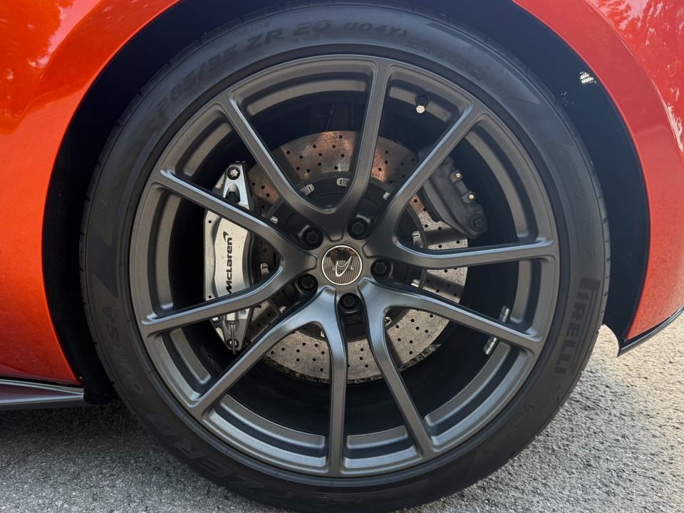 2017 McLaren 570S