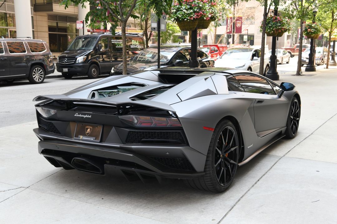 2018 Lamborghini Aventador
