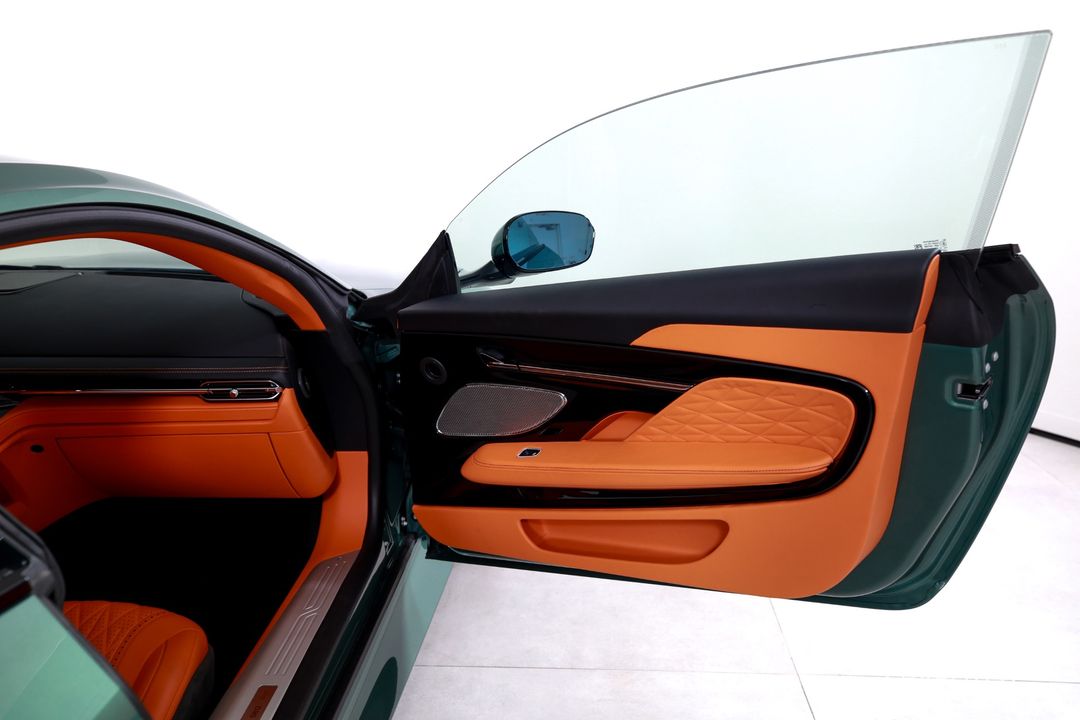 2024 Aston Martin DB12
