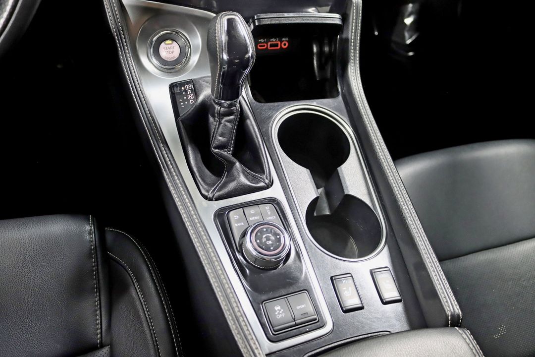 2022 Nissan Maxma