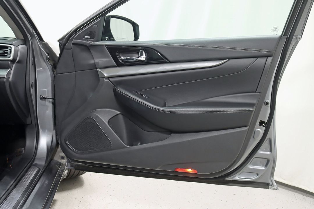 2022 Nissan Maxma