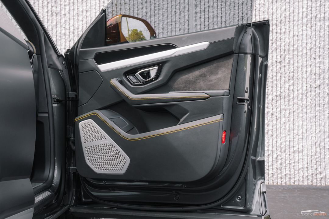 2019 Lamborghini Urus