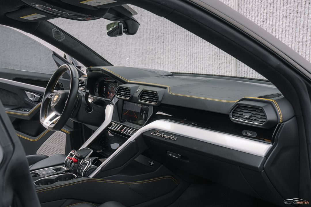 2019 Lamborghini Urus