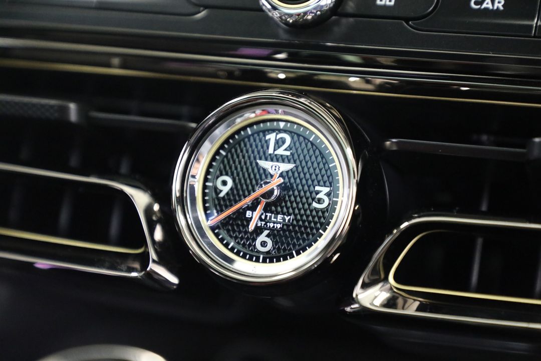 2025 Bentley Flying Spur