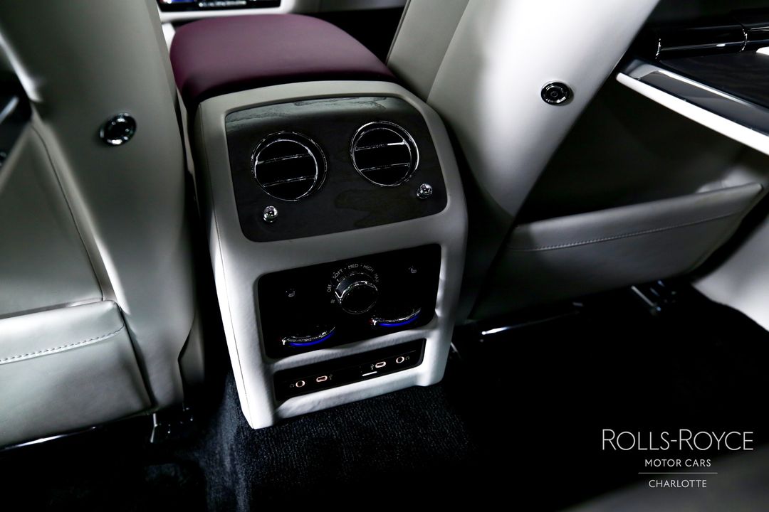 2025 Rolls-Royce Ghost