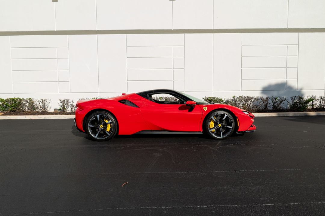 2024 Ferrari SF90 Spider