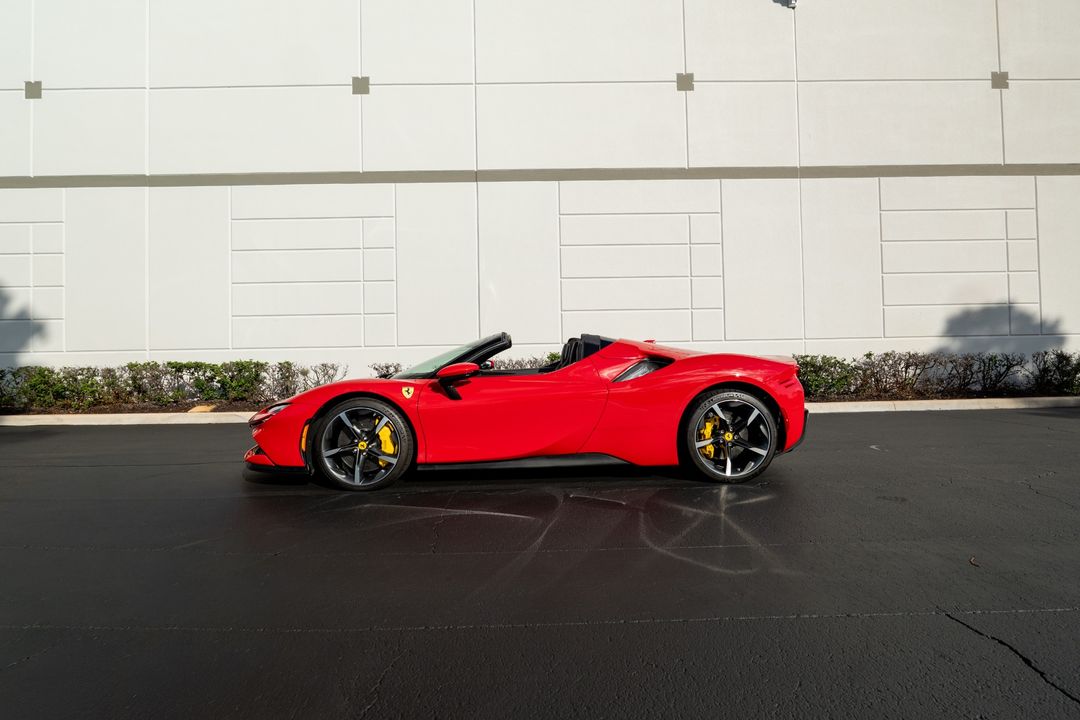 2024 Ferrari SF90 Spider