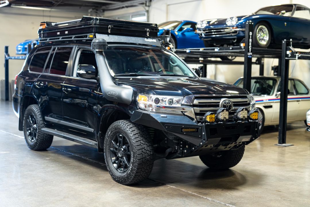 2019 Toyota Land Cruiser