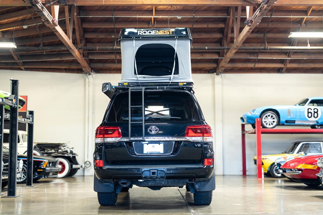 2019 Toyota Land Cruiser