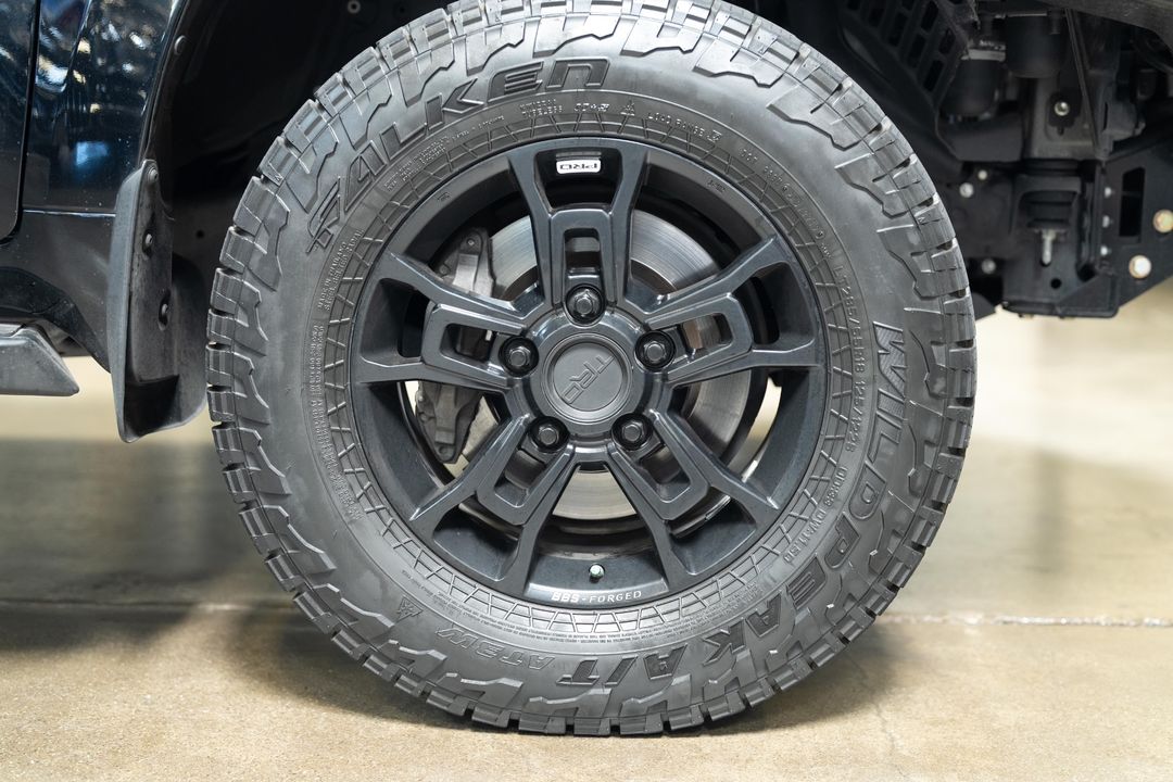 2019 Toyota Land Cruiser