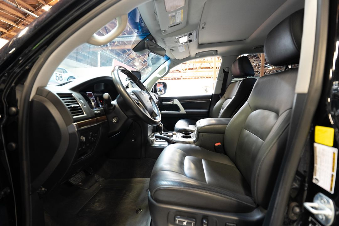 2019 Toyota Land Cruiser