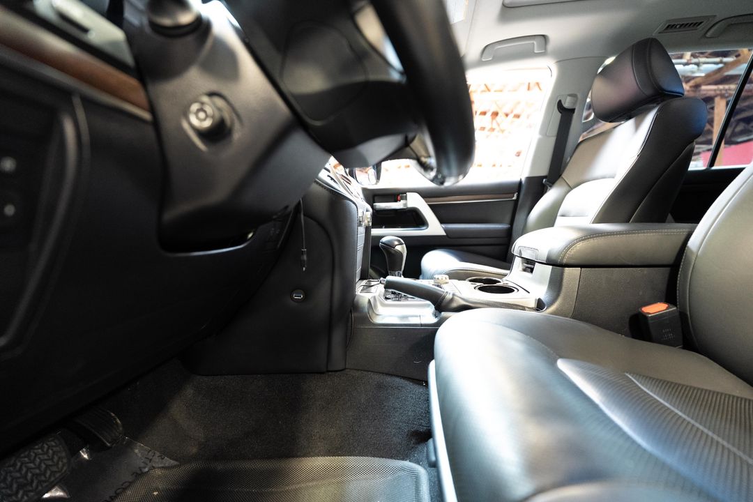 2019 Toyota Land Cruiser