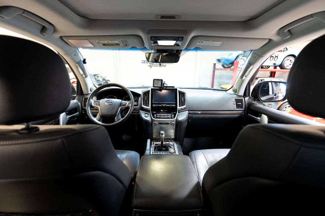 2019 Toyota Land Cruiser