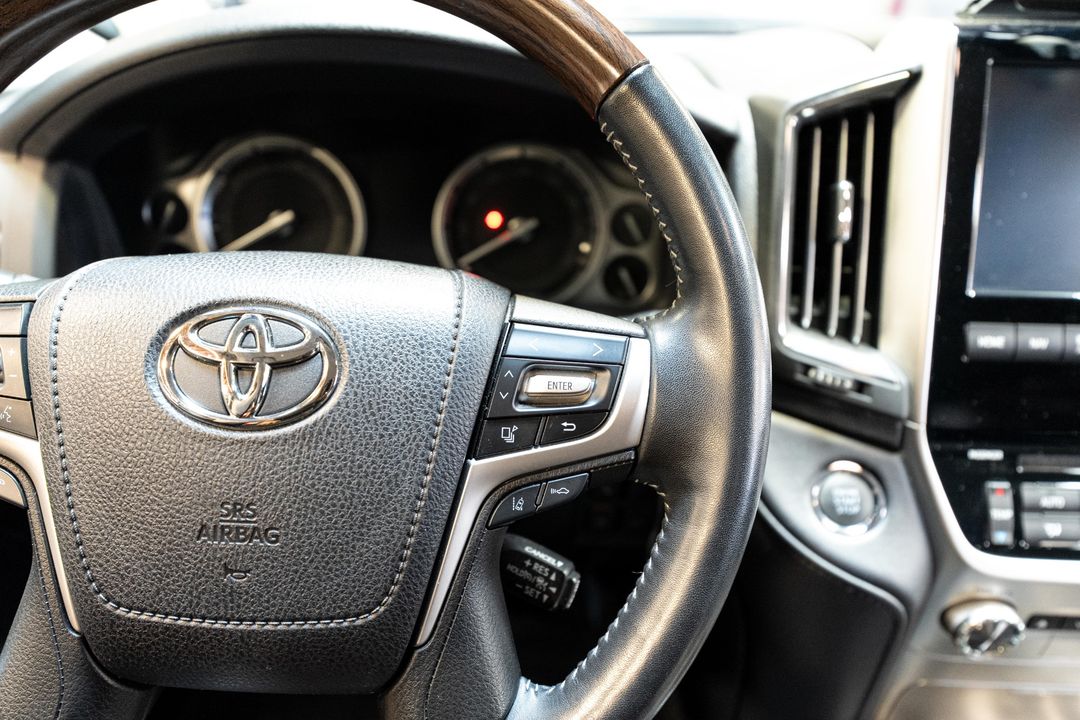 2019 Toyota Land Cruiser