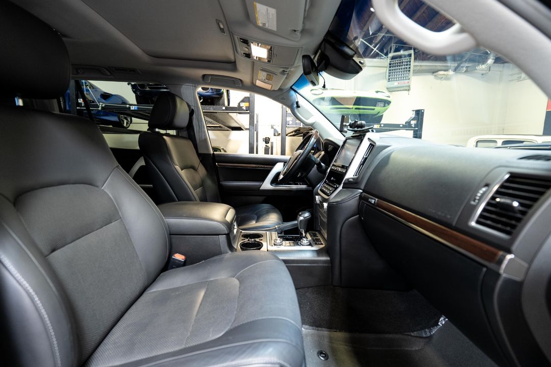 2019 Toyota Land Cruiser