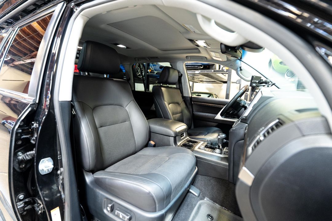 2019 Toyota Land Cruiser