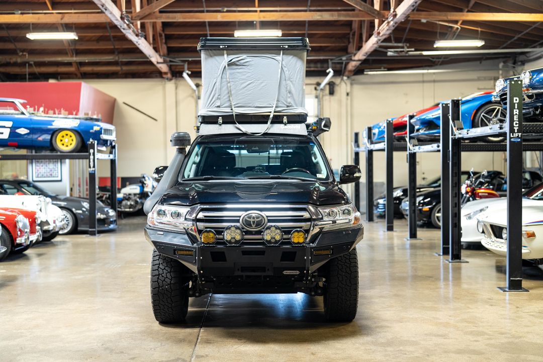 2019 Toyota Land Cruiser