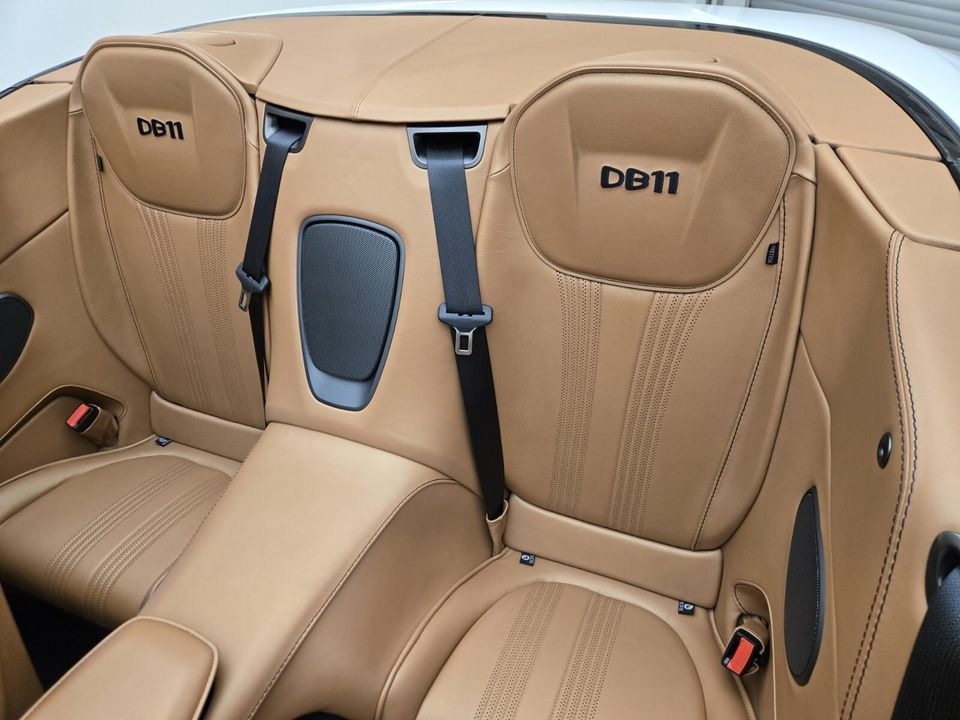 2021 Aston Martin DB11