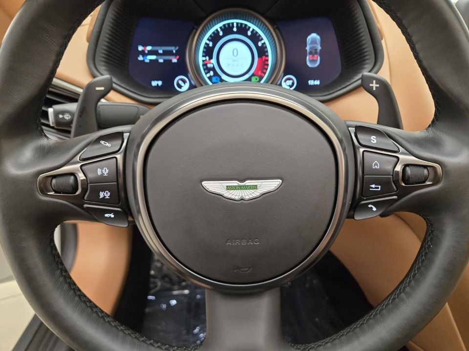 2021 Aston Martin DB11