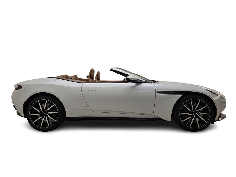 2021 Aston Martin DB11