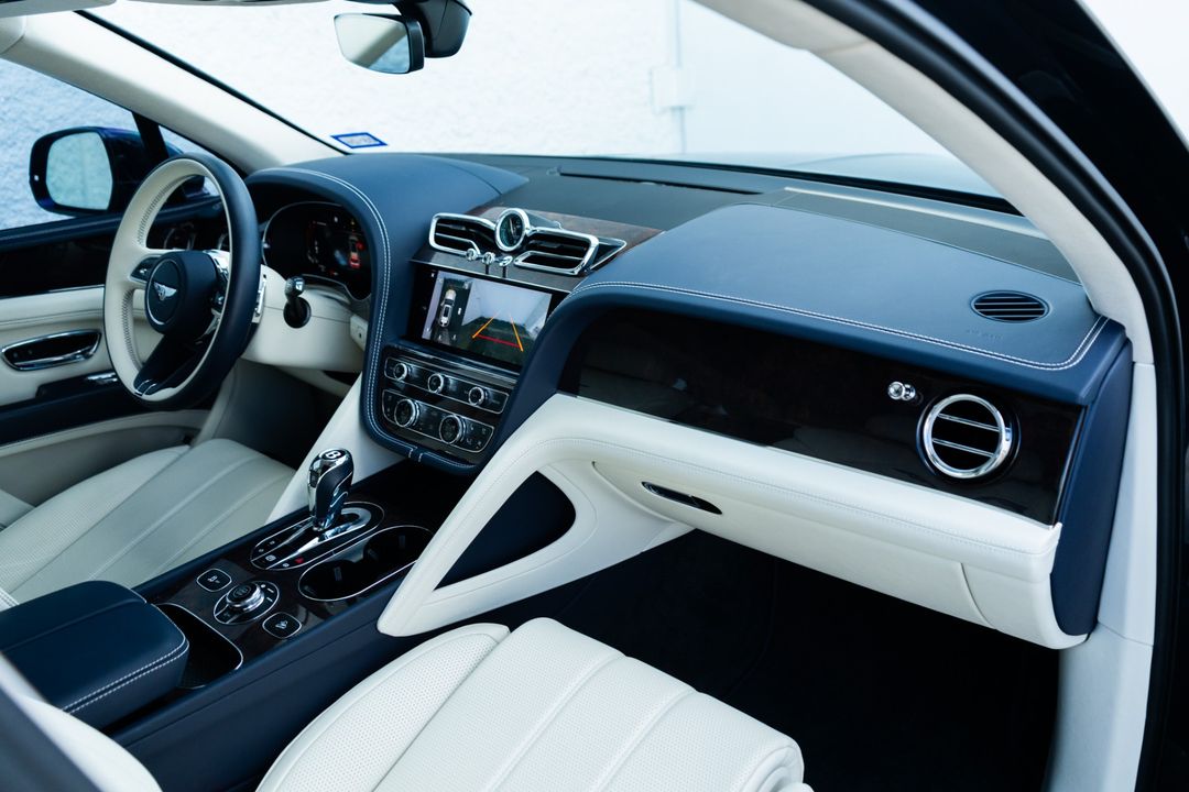2024 Bentley Bentayga