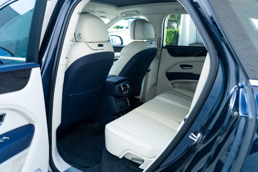 2024 Bentley Bentayga