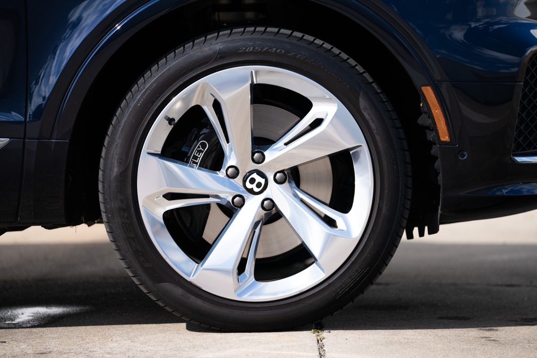 2024 Bentley Bentayga