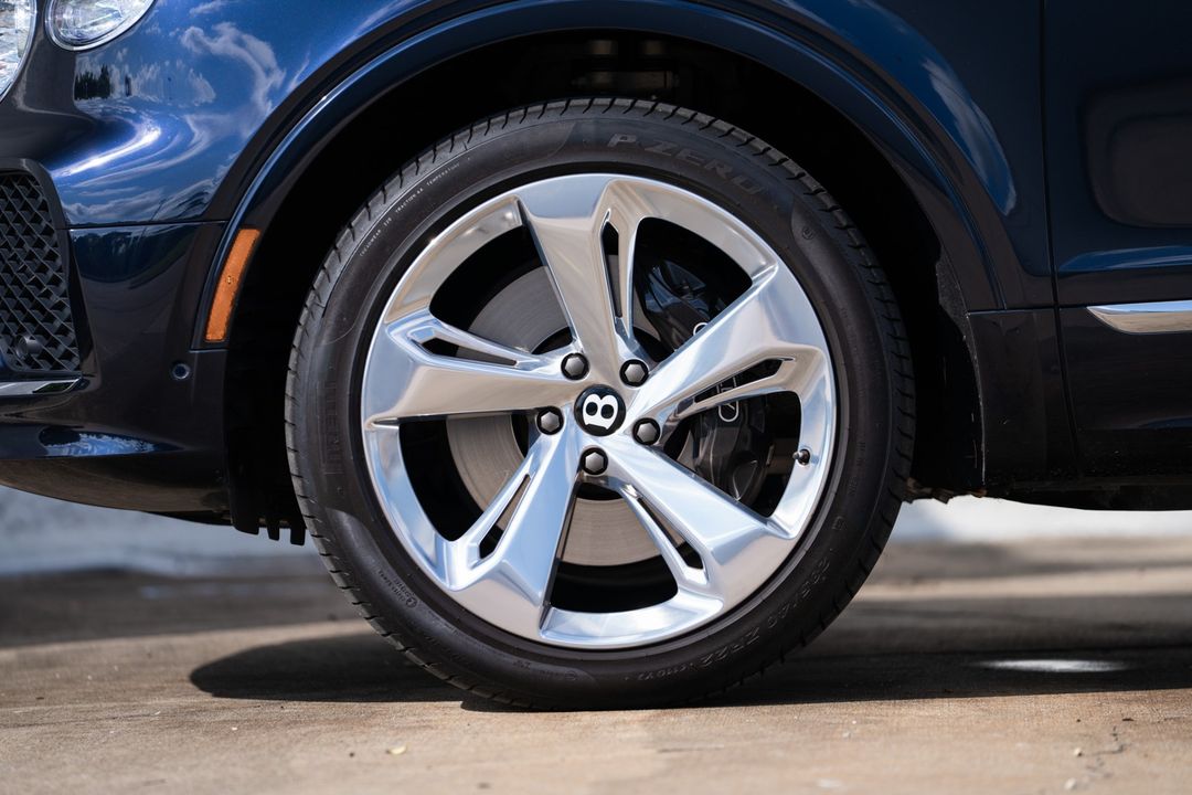 2024 Bentley Bentayga