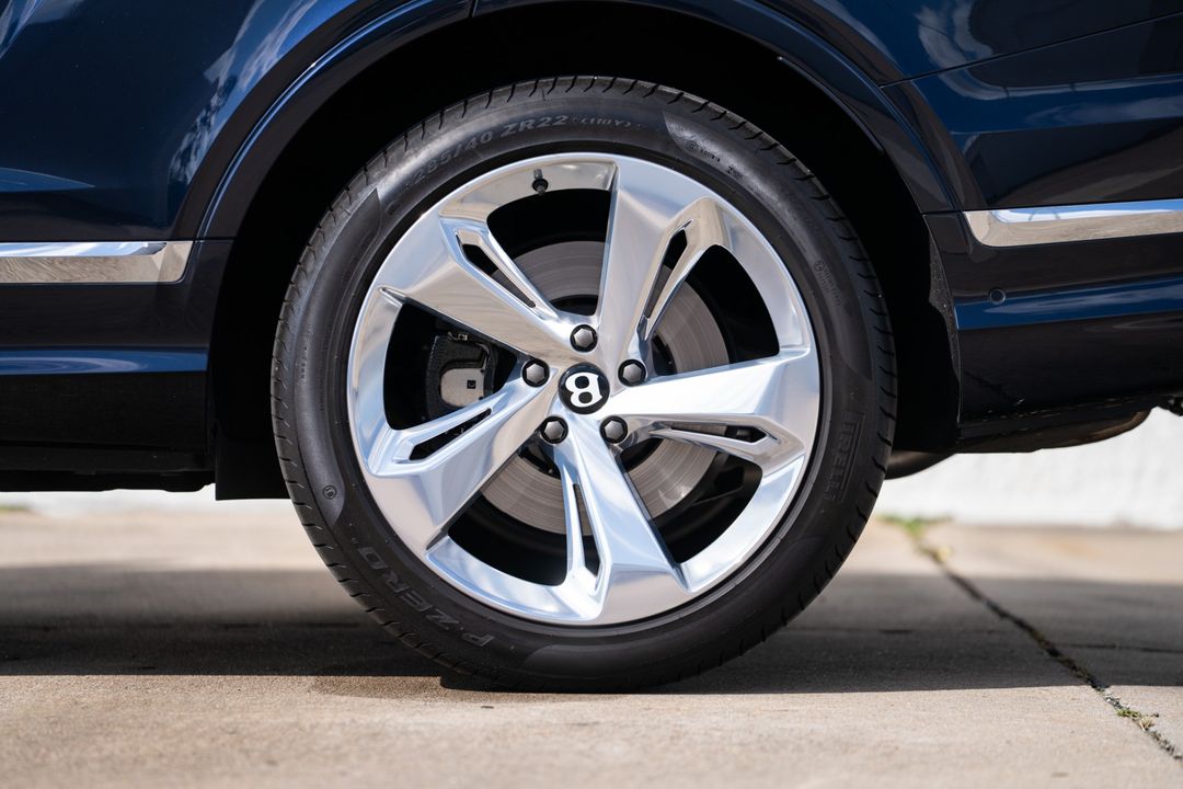 2024 Bentley Bentayga