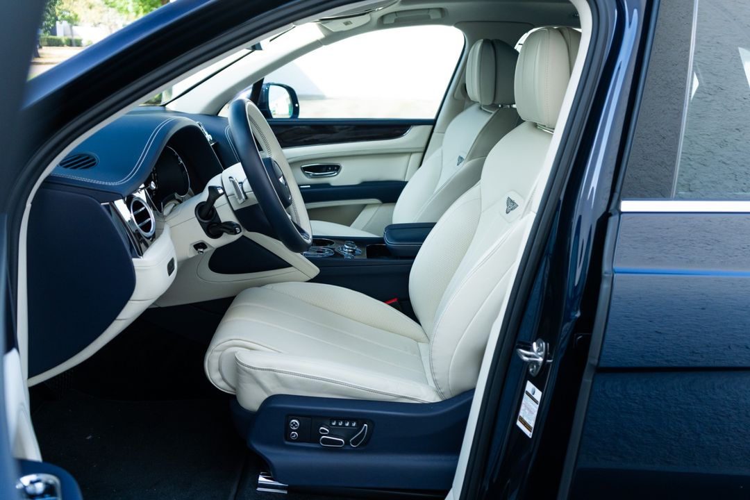 2024 Bentley Bentayga