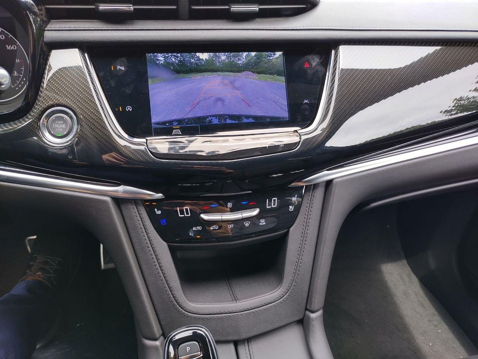 2025 Cadillac XT6