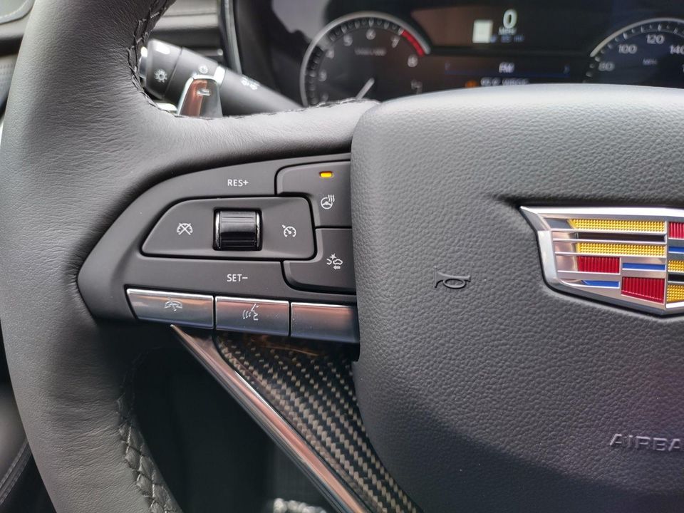 2025 Cadillac XT6