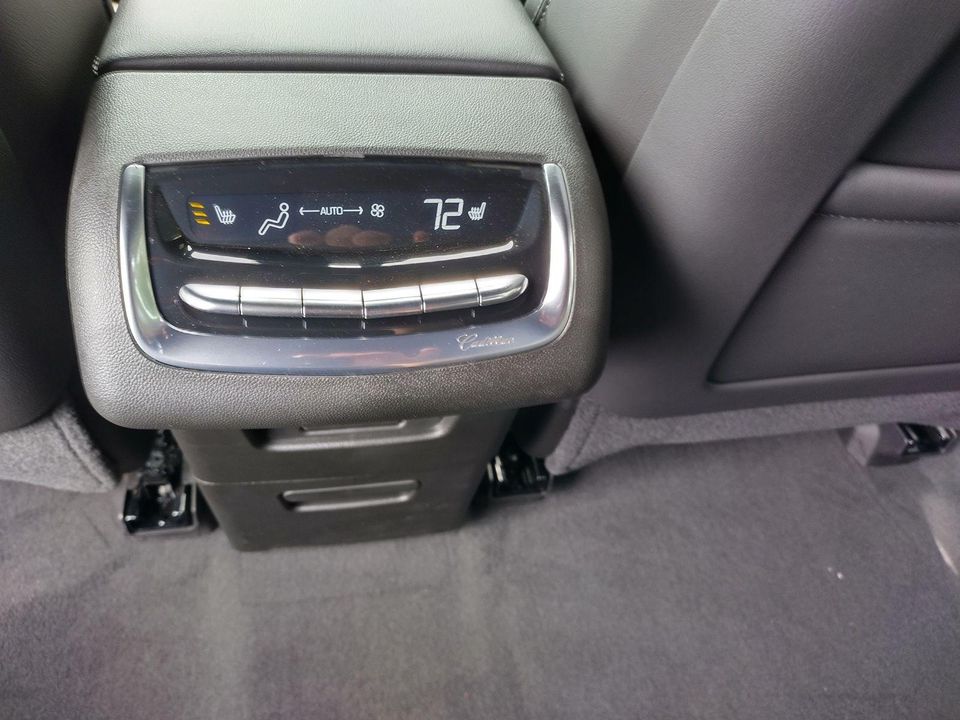 2025 Cadillac XT6