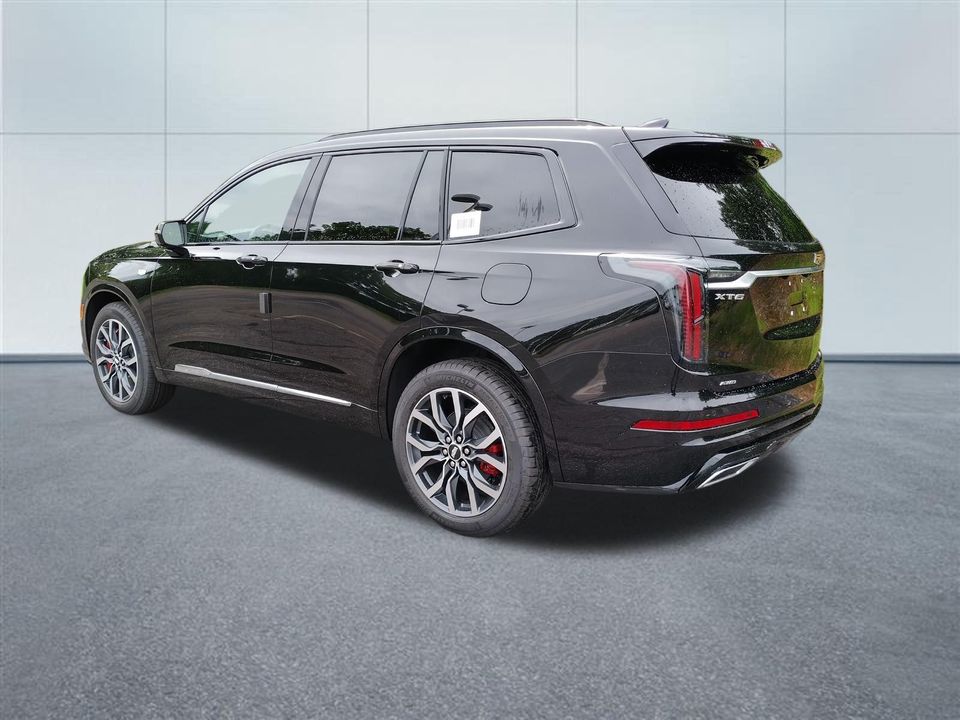 2025 Cadillac XT6