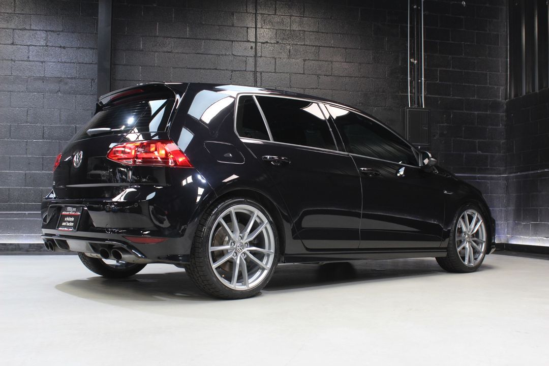 2017 Volkswagen Golf R