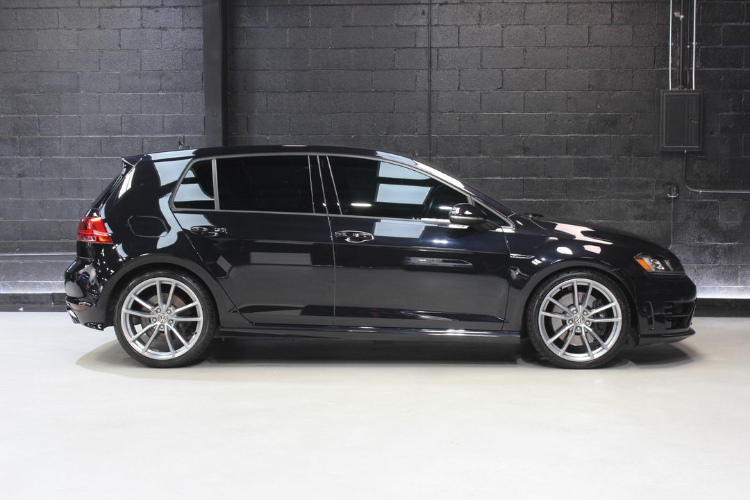 2017 Volkswagen Golf R