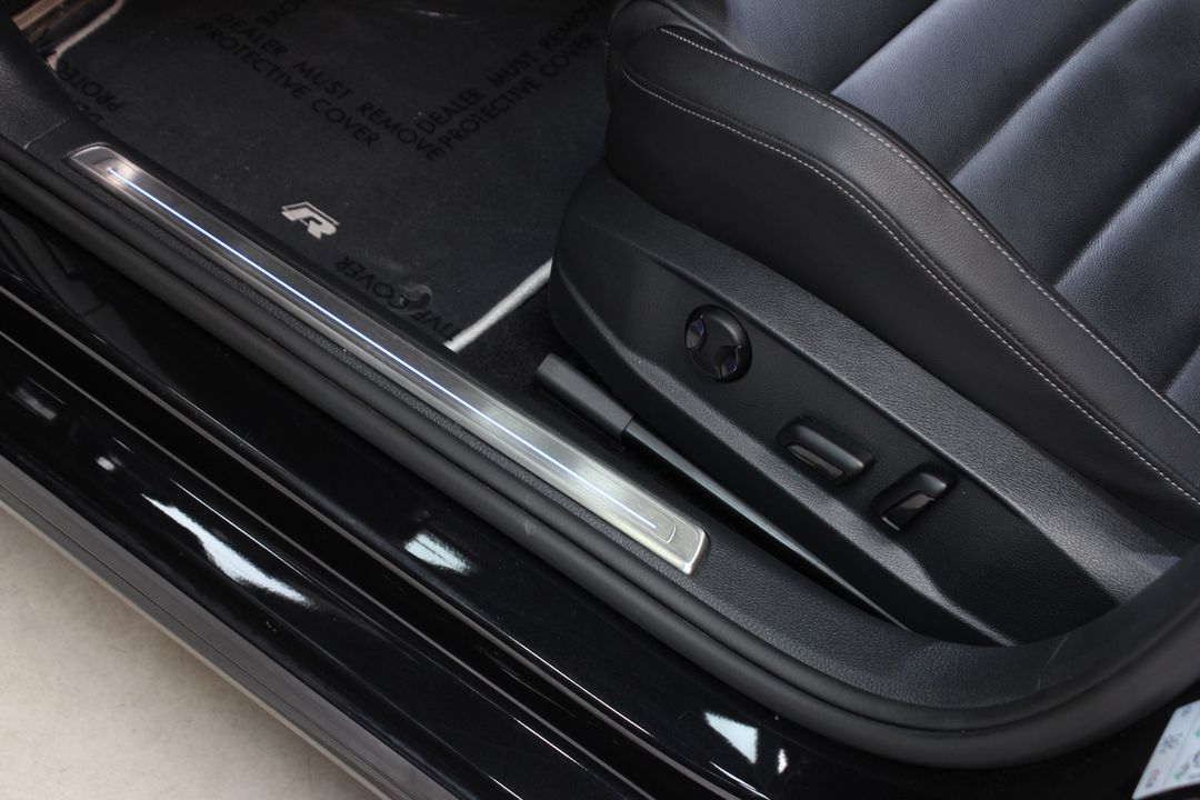 2017 Volkswagen Golf R