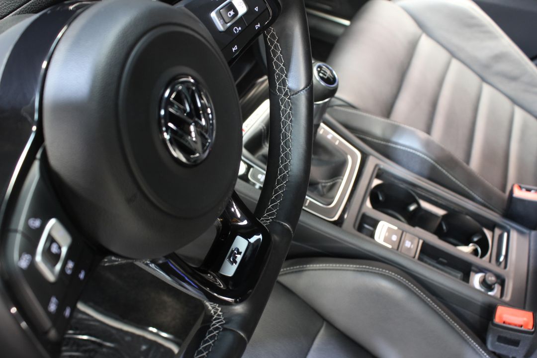 2017 Volkswagen Golf R
