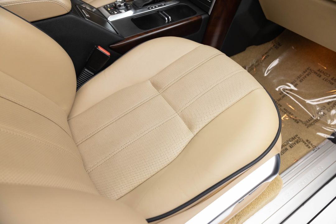 2012 Land Rover Range Rover HSE LUX