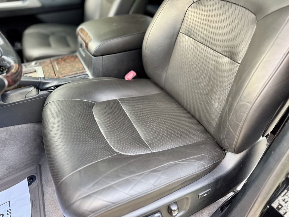 2014 Toyota Land Cruiser 200 SERIES CLEAN CARFAX EXCELLENT